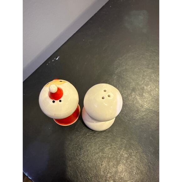 Two's Company Merry Little Xmas salt & pepper shakers. Santa, snowman - Picture 4 of 4